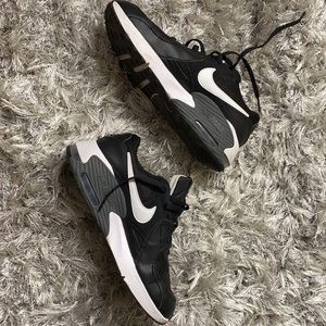 Nike boys size6